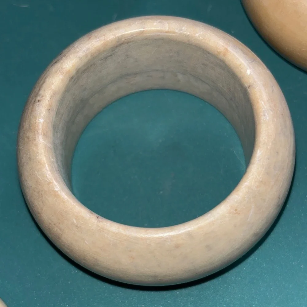 Set of 8‎ Natural Alabaster Stone Napkin Rings Rustic Earth Tone Table Decor